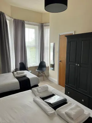 Burlington Hotel Các khách sạn gần Sandown Beach