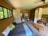 Castle Rock Farm - Homestays