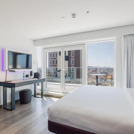 Yotel Porto
