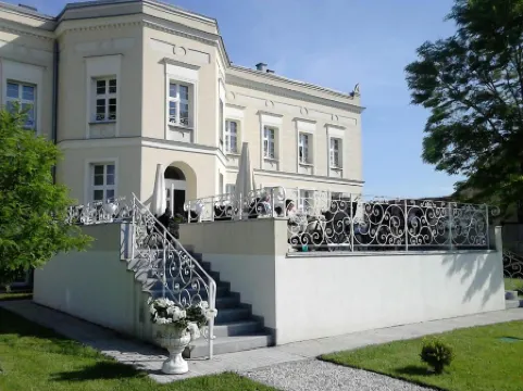 Hotel Spa Akacjowy Dwór