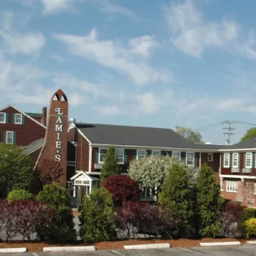 Lamies Inn & the Old Salt Tavern