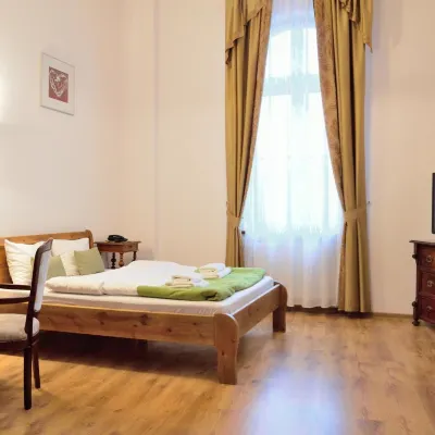 Wenderedu Business Center Hotel dekat Alun-Alun Grunwald