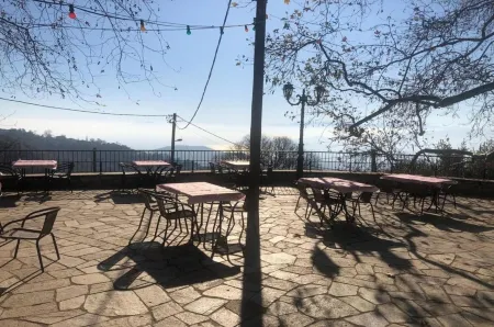 Stagiates Guest House Room 4