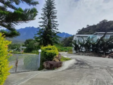 Sling & Stone Mountain Suites クンダサンのホテル