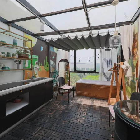 Cozyfun Homestay Lê Hồng Phong Отели рядом с достопримечательностью «Площадь Бадинь»