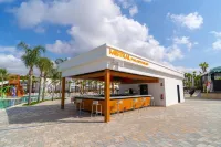 Alannia Salou - Quầy Bar