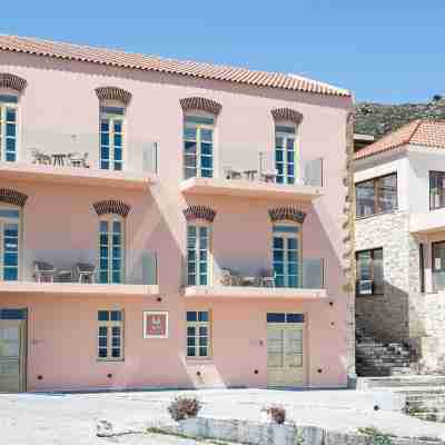 Avra Apartments Kolymbari Harbour Hotel Exterior