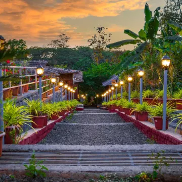 SpicyMango Saveda Farm & Cottages
