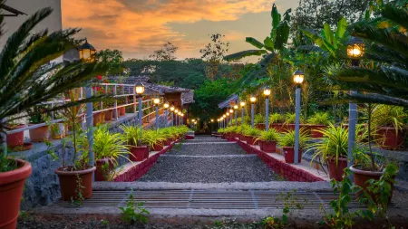 Saveda Farm & Cottages Отели в г. Каламболи Тарф Уореди