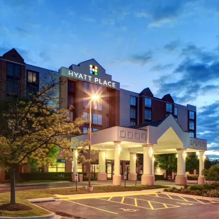 Hyatt Place Tampa Busch Gardens Отели рядом с достопримечательностью «Зоопарк Лоури»