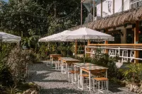 Happiness Hostel Siargao