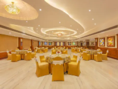 Lemon Tree Hotel Baddi Hotels in Solan