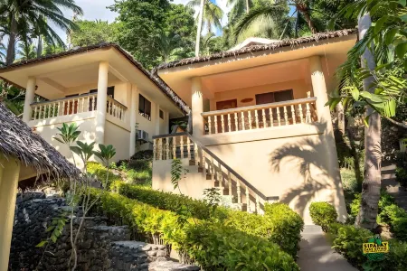 Easy Diving and Beach Resort