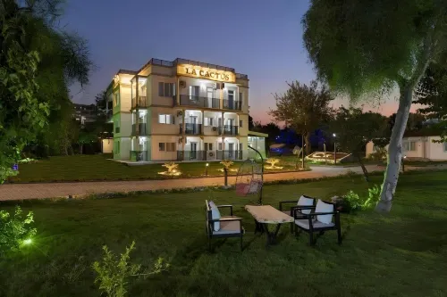 La Cactus Boutique Hotel - Bed and breakfasts