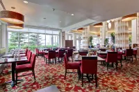 Hilton Garden Inn Calgary Airport - Breakfast