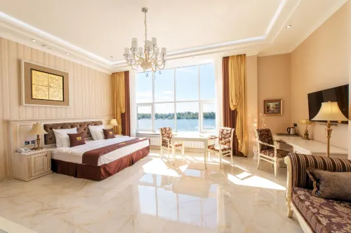 Cascade Hotel - 4-Star