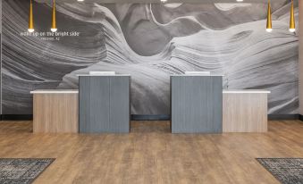 La Quinta Inn & Suites by Wyndham Phoenix West / Glendale