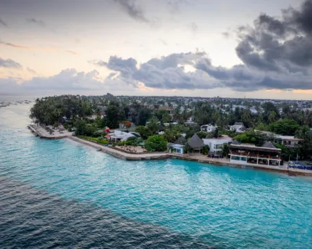 Double A Nungwi Beach Hotel โรงแรมในนุงวี