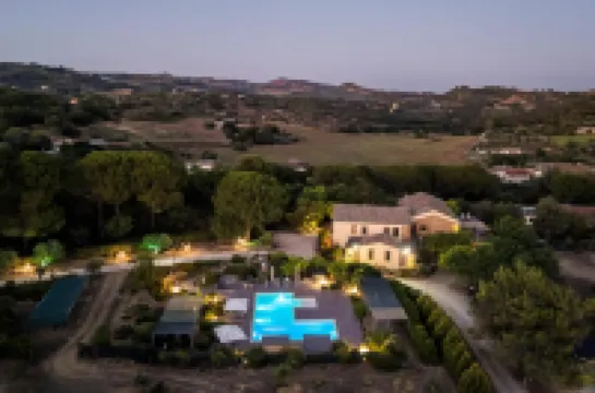 特里戈納別墅飯店 住宿飯店