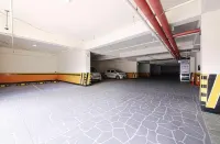 Hanam 1st Business Hotel - parking