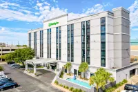 Holiday Inn Alexandria - Downtown Hotels near Zales