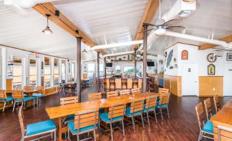 Days Inn & Suites by Wyndham Lake Okeechobee