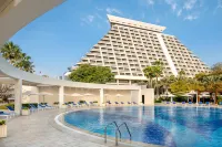 Sheraton Grand Doha Resort & Convention Hotel - รีสอร์ท