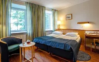 Rosso Riva Hotel โรงแรมใกล้ครูติตสโกเย โพดโวรีย