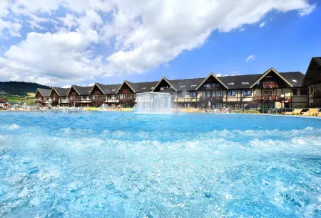 Hotel Bešeňová Отели в г. Долны-Кубин