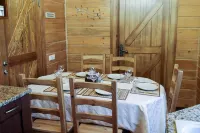 Usadba Tri Medvedya Hotels in Braslaw District