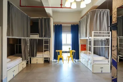 The Post Hostel Jerusalem Hotel a 