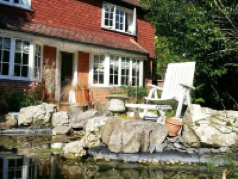 Rosemead Guest House Hotels in Claygate