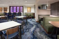 Fairfield Inn & Suites Springfield Northampton/Amherst Hotels in Hadley