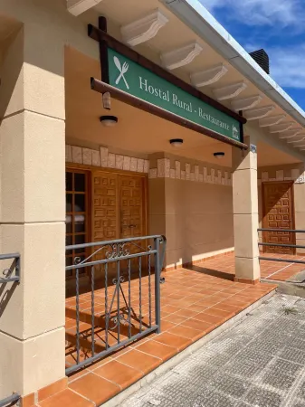 Hostal la Rurala Отели в г. Эстопиньян-дель-Кастильо