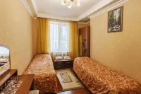 Kristall Hotel Hotels in Dombay