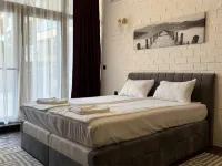 Dolce Vita Apart Complex Hotels near Барбекю