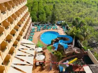 Hotel Victoria Playa アルムニェーカルのホテル
