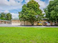 OYO Superior Budget Inn Bartow Hotels near McLeod Park
