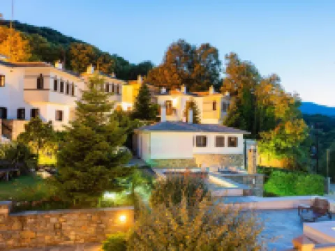 12 Months Resort & Spa Hotels in Mouresi