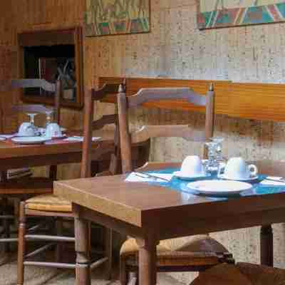 Hotel Les chevaliers Dining/Meeting Rooms