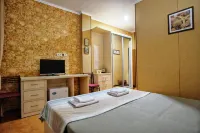 Keleshbei Hotels in 