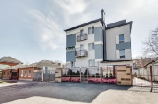 Green Hall Apartments のホテル