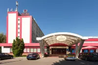 AMAX Park Hotel, Entertainment center "OUT-HALL", Restaurant "Evening Voronezh" Hotel dekat Monument to Tank T-34