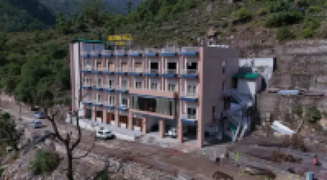 Musk Hill Resort Hotels near Phulwari Resort