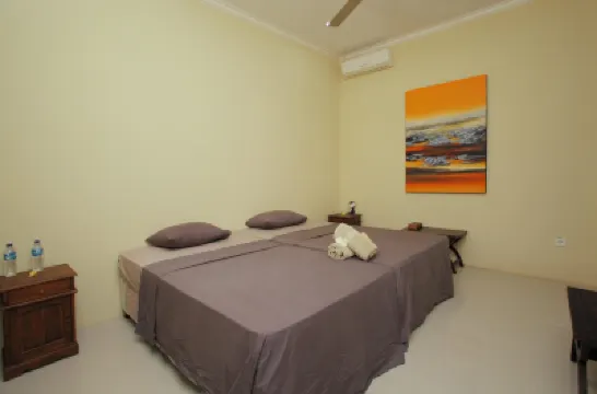 Villa Matanai Hotels near White Sand Beach
