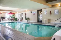 Comfort Inn & Suites Wilkes Barre - Arena - Pools