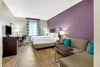 La Quinta Inn & Suites by Wyndham New Cumberland-Harrisburg - 2-Star