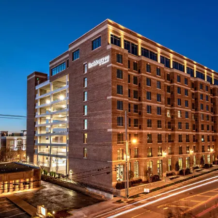 Hilton Nashville/Green Hills Отели рядом с достопримечательностью «Университет Липскомба»