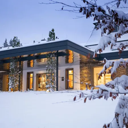 Hotel Jagdhaus Wiese Отели в г. Шмалленберг