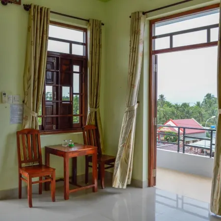 Cat Tien Guesthouse